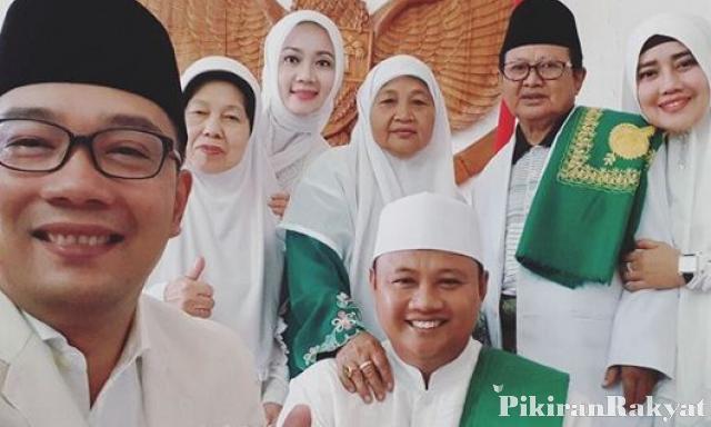 Pelantikan Gubernur Jawa Barat Ridwan Kamil dan Delapan Kepala Daerah Lain Diwarnai Kirab