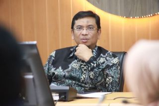 Ketua DPRD Kota Bandung, H. Tedy Rusmawan, A.T., M.M., dalam rapat Badan Musyawarah DPRD Kota Bandung, Kamis, 28 Maret 2023.