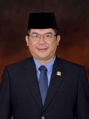 Dr. Uung Tanuwidjaja, SE., MM.